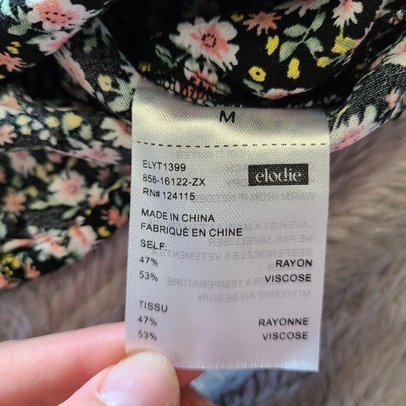 NEW Elodie Floral Crop Top - Picture 9 of 9